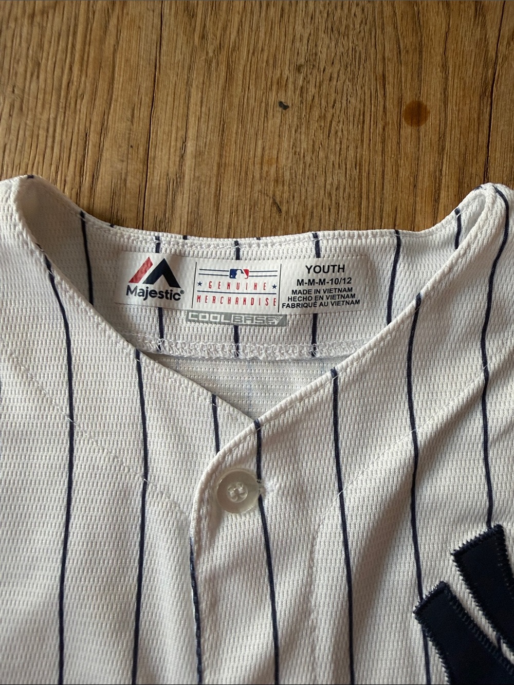 Magestic NY Yankees Judge Jersey Youth Size medium - Picture 3 of 5